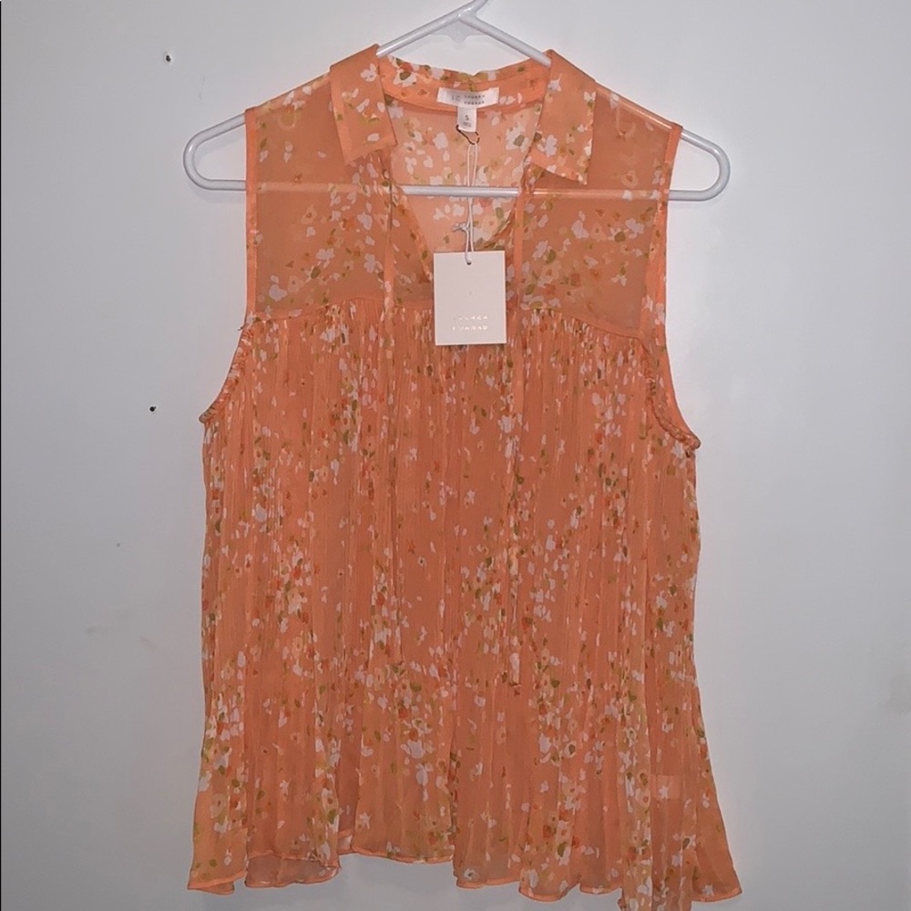 Lauren Conrad sleeveless pleated tank